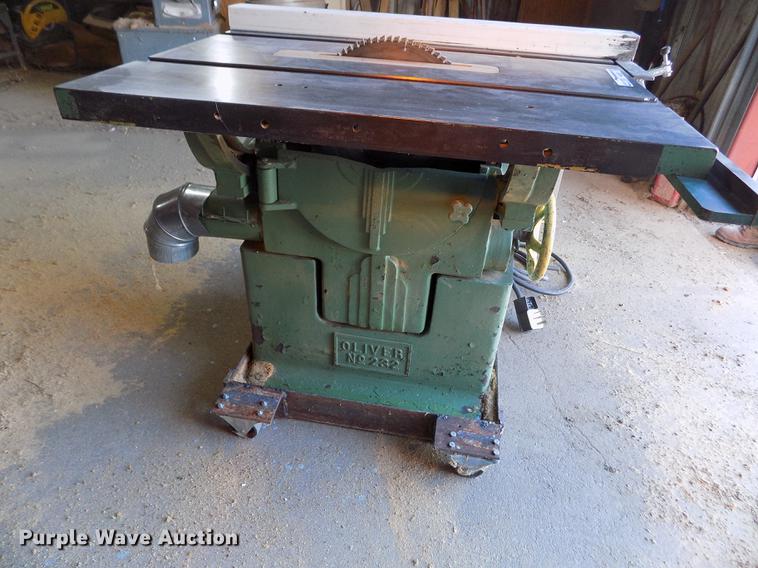 image for item FA9567 Oliver 232-D table saw