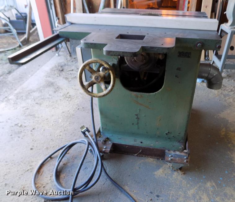 image for item FA9567 Oliver 232-D table saw