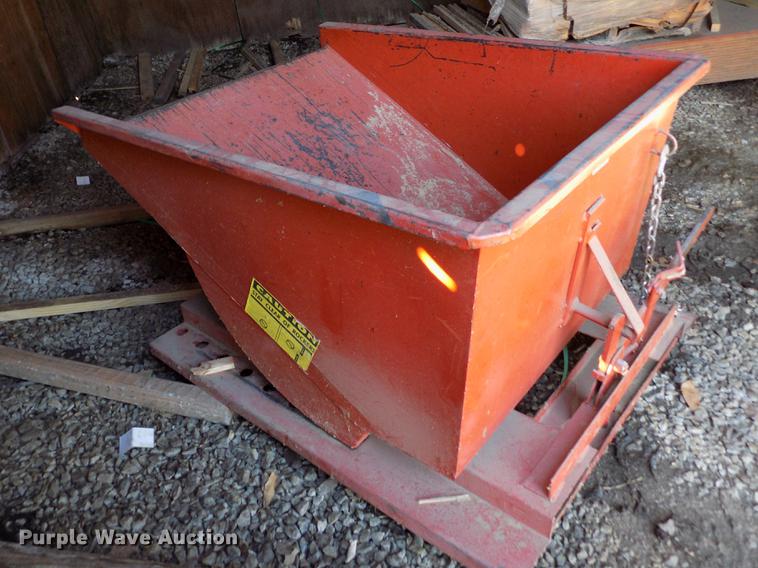image for item FA9571 Meco material dump hopper