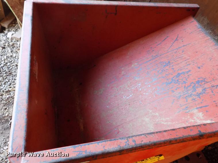 image for item FA9571 Meco material dump hopper