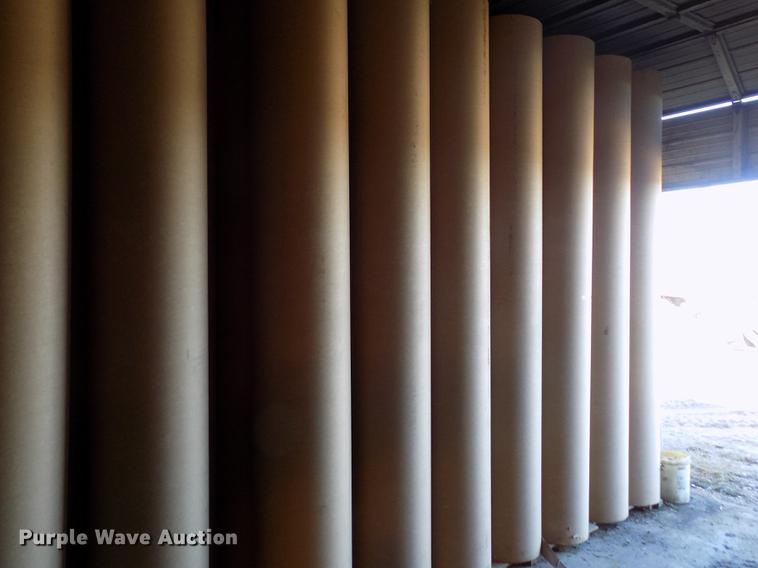 image for item FA9574 Approximately 70 cardboard tubes