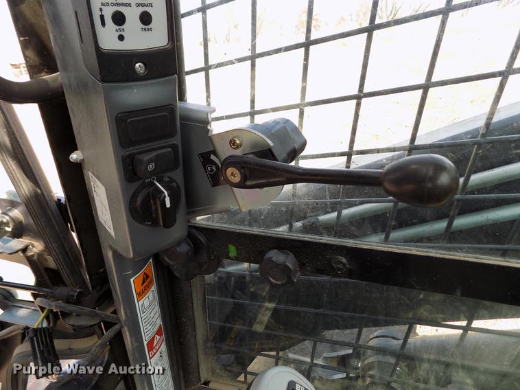 image for item FA9575 2014 New Holland L230 skid steer