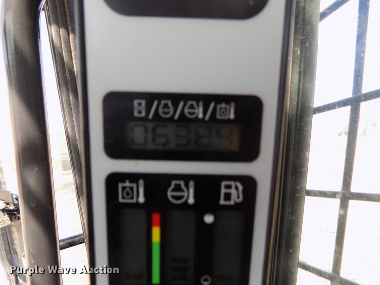 image for item FA9575 2014 New Holland L230 skid steer