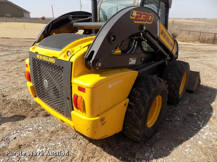 image for item FA9575 2014 New Holland L230 skid steer