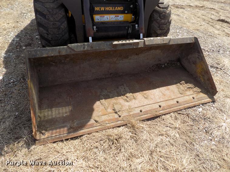 image for item FA9575 2014 New Holland L230 skid steer