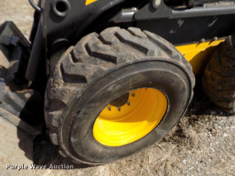 image for item FA9575 2014 New Holland L230 skid steer