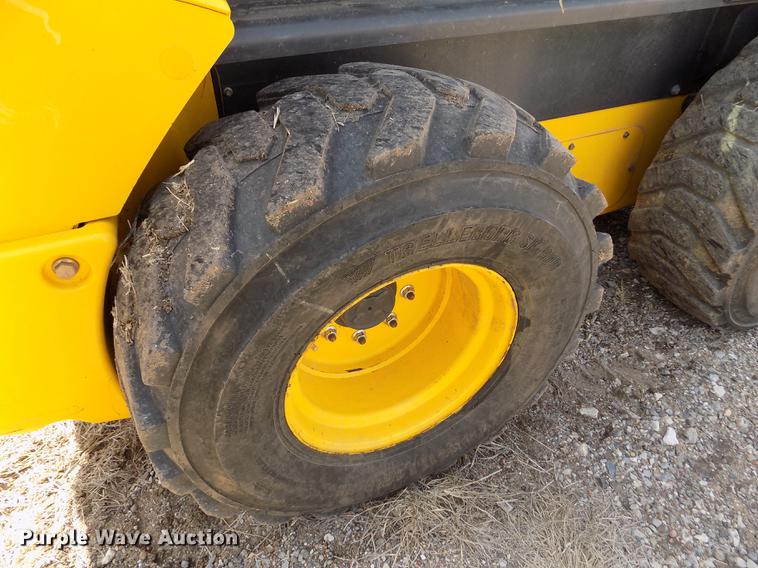 image for item FA9575 2014 New Holland L230 skid steer