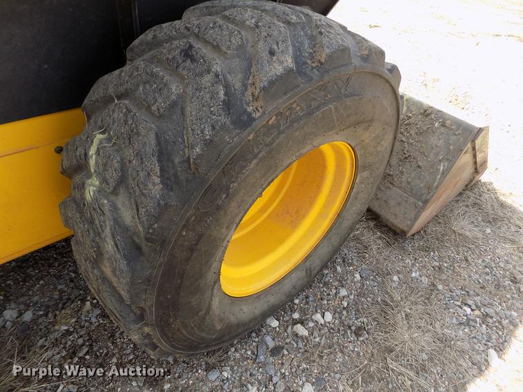 image for item FA9575 2014 New Holland L230 skid steer