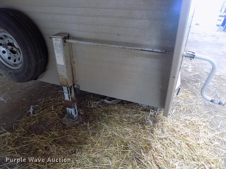 image for item FA9578 2011 Hillsboro Endura livestock trailer