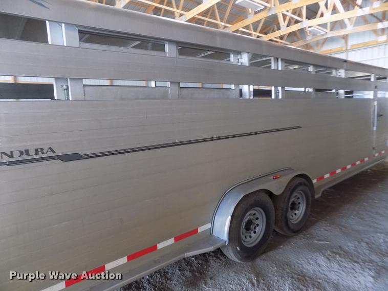 image for item FA9578 2011 Hillsboro Endura livestock trailer