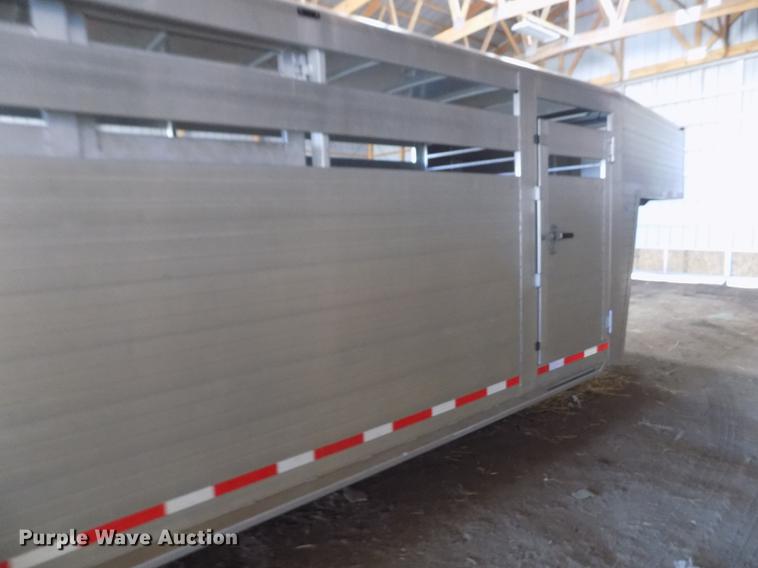 image for item FA9578 2011 Hillsboro Endura livestock trailer