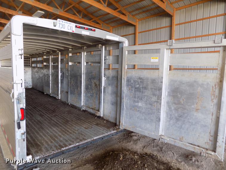 image for item FA9578 2011 Hillsboro Endura livestock trailer