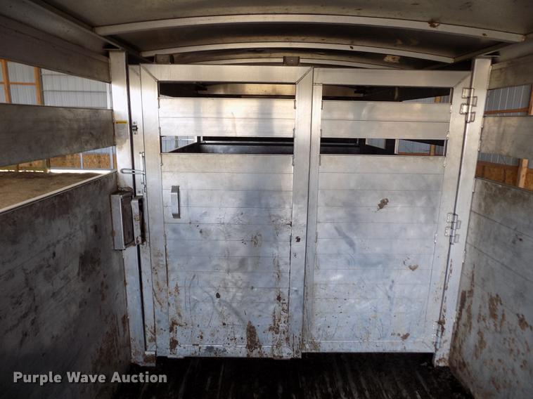 image for item FA9578 2011 Hillsboro Endura livestock trailer