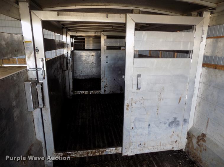 image for item FA9578 2011 Hillsboro Endura livestock trailer