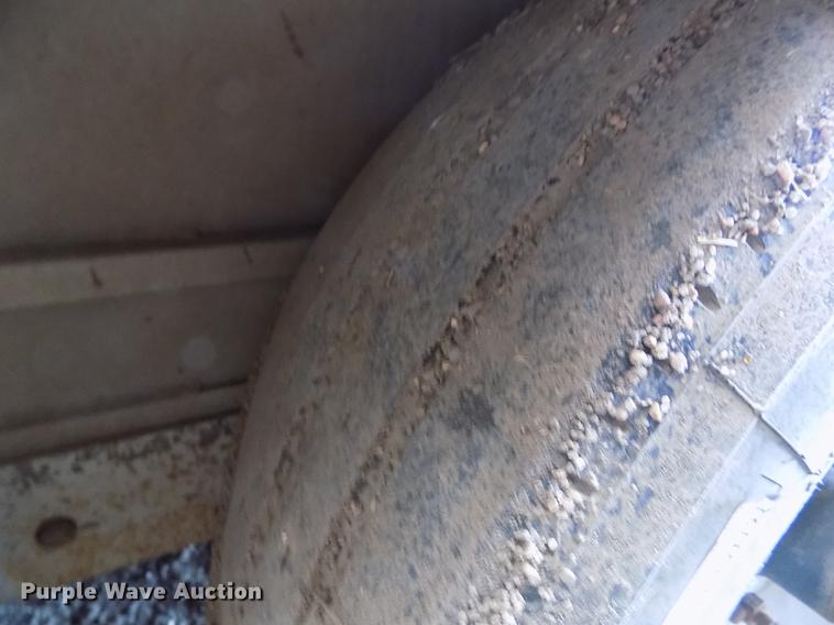 image for item FA9578 2011 Hillsboro Endura livestock trailer