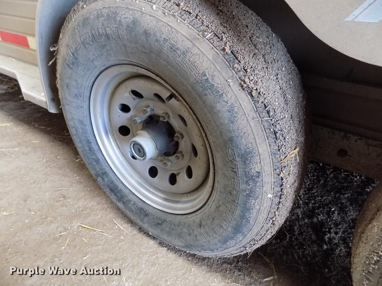 image for item FA9578 2011 Hillsboro Endura livestock trailer