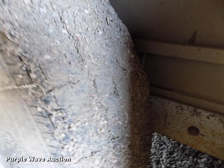 image for item FA9578 2011 Hillsboro Endura livestock trailer