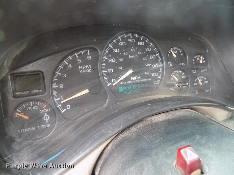 image for item FA9621 2002 Chevrolet Silverado 2500HD LS Ext. Cab pickup truck