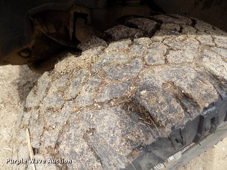 image for item FA9621 2002 Chevrolet Silverado 2500HD LS Ext. Cab pickup truck