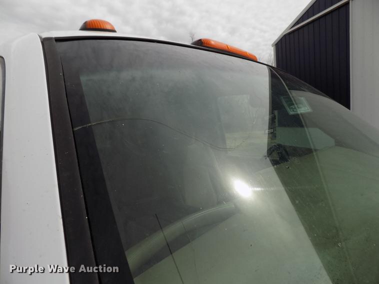 image for item FA9621 2002 Chevrolet Silverado 2500HD LS Ext. Cab pickup truck