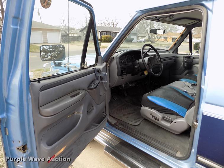 image for item FA9624 1996 Ford F250 XLT SuperCab pickup truck