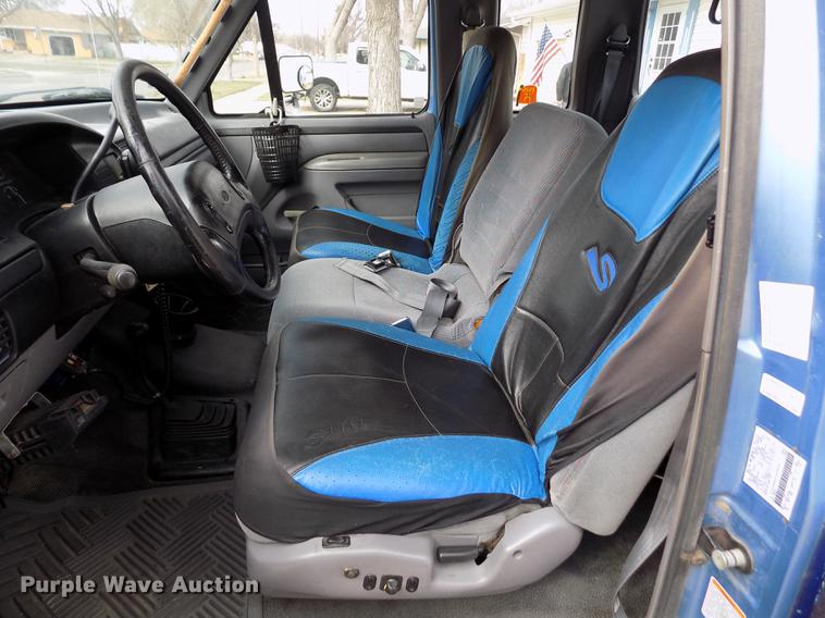 image for item FA9624 1996 Ford F250 XLT SuperCab pickup truck