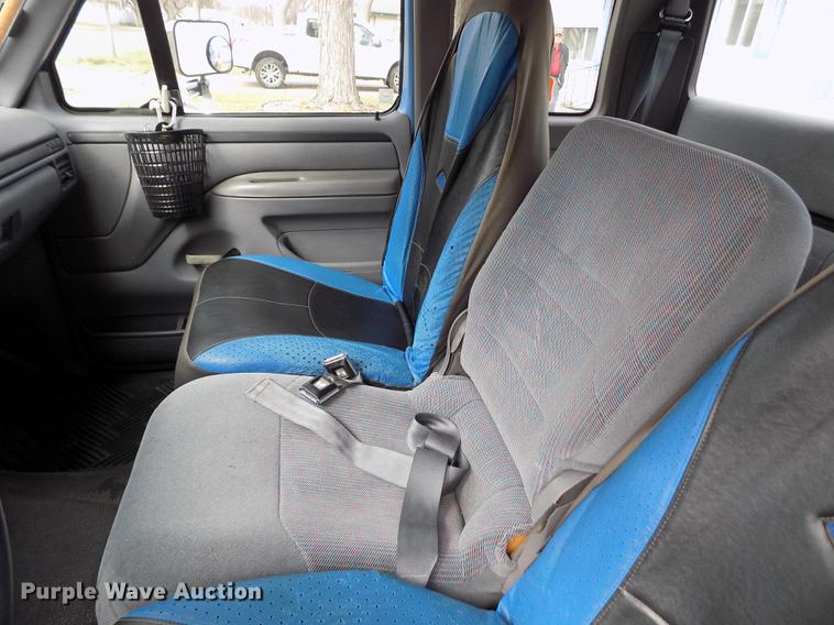 image for item FA9624 1996 Ford F250 XLT SuperCab pickup truck