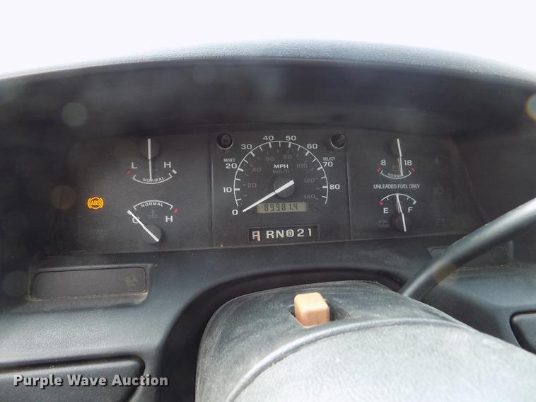 image for item FA9624 1996 Ford F250 XLT SuperCab pickup truck