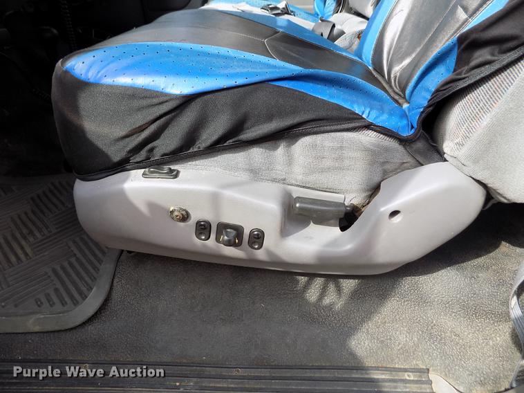 image for item FA9624 1996 Ford F250 XLT SuperCab pickup truck