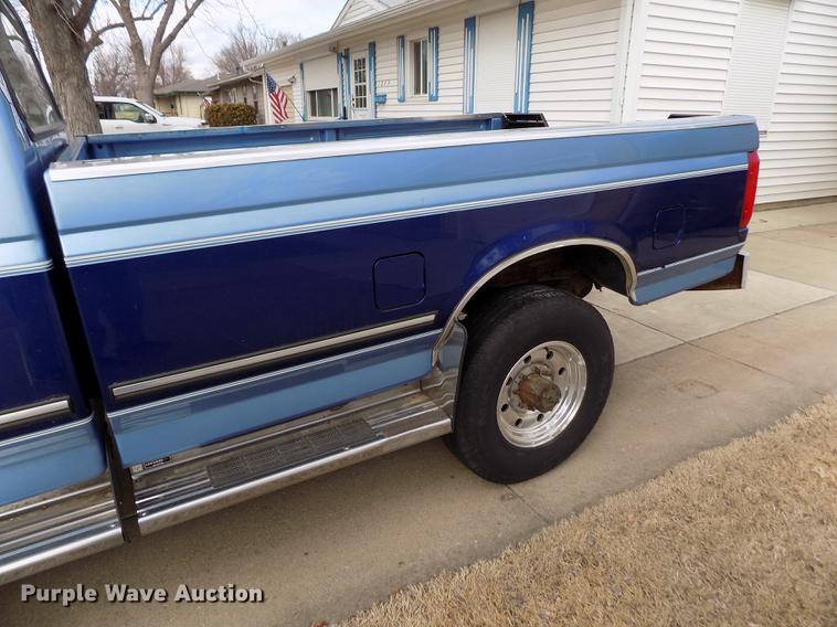 image for item FA9624 1996 Ford F250 XLT SuperCab pickup truck