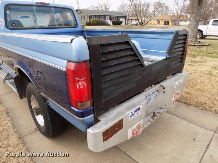 image for item FA9624 1996 Ford F250 XLT SuperCab pickup truck