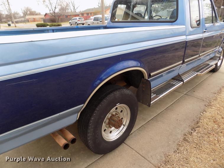 image for item FA9624 1996 Ford F250 XLT SuperCab pickup truck