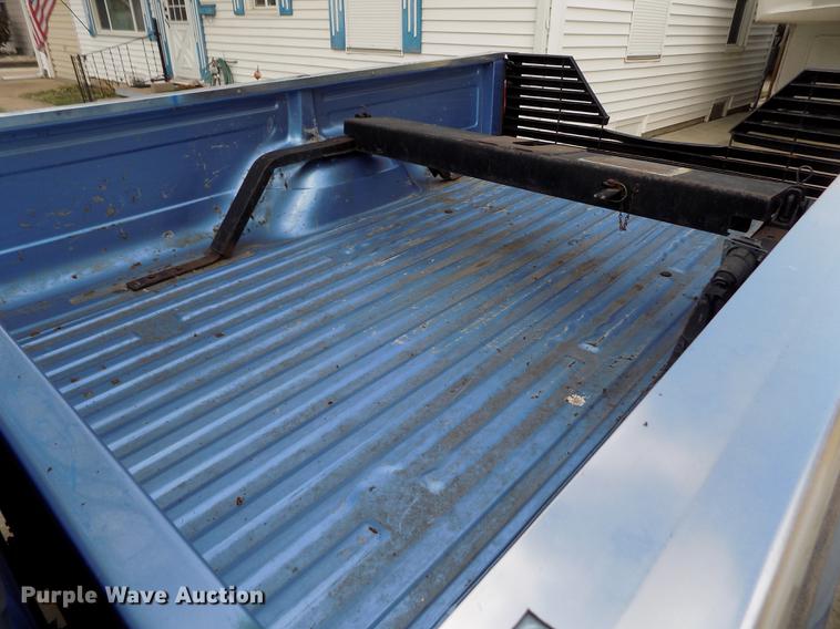 image for item FA9624 1996 Ford F250 XLT SuperCab pickup truck