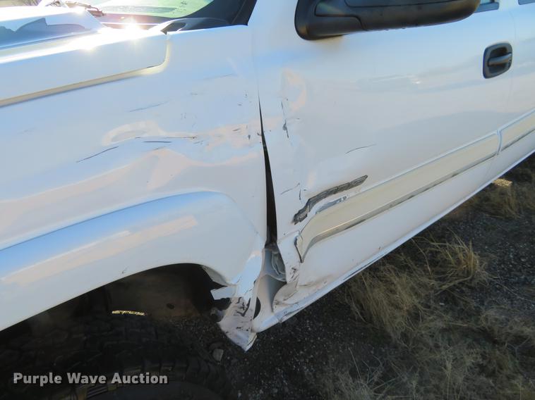 image for item FC9008 2007 Chevrolet Silverado 2500HD Crew Cab pickup truck