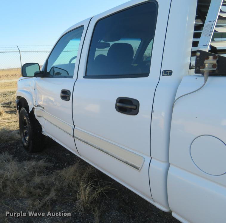 image for item FC9008 2007 Chevrolet Silverado 2500HD Crew Cab pickup truck