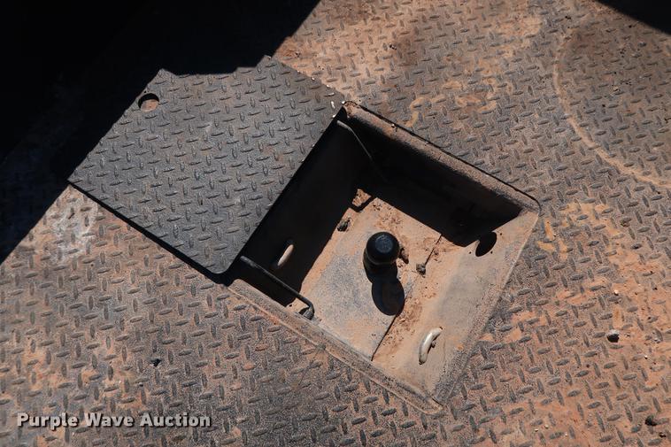 image for item FE9597 2017 NorStar SD094906002-8280-71 flatbed