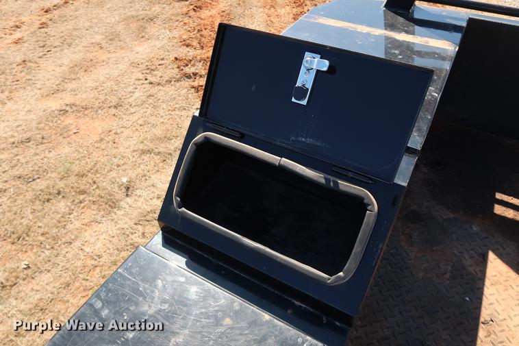 image for item FE9597 2017 NorStar SD094906002-8280-71 flatbed