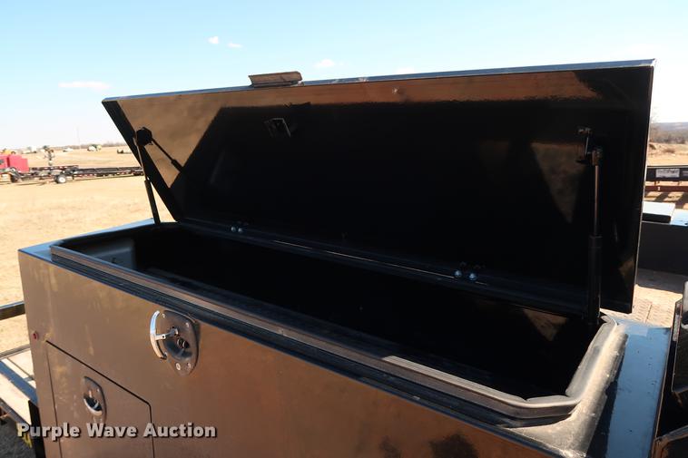 image for item FE9597 2017 NorStar SD094906002-8280-71 flatbed