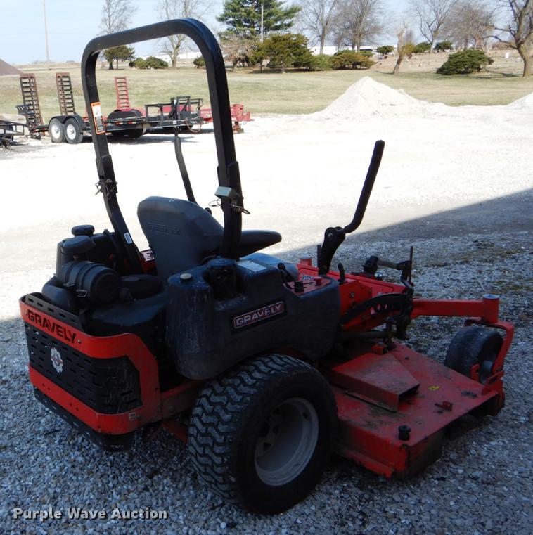 image for item FI9555 Gravely Pro Turn 472 ZTR lawn mower