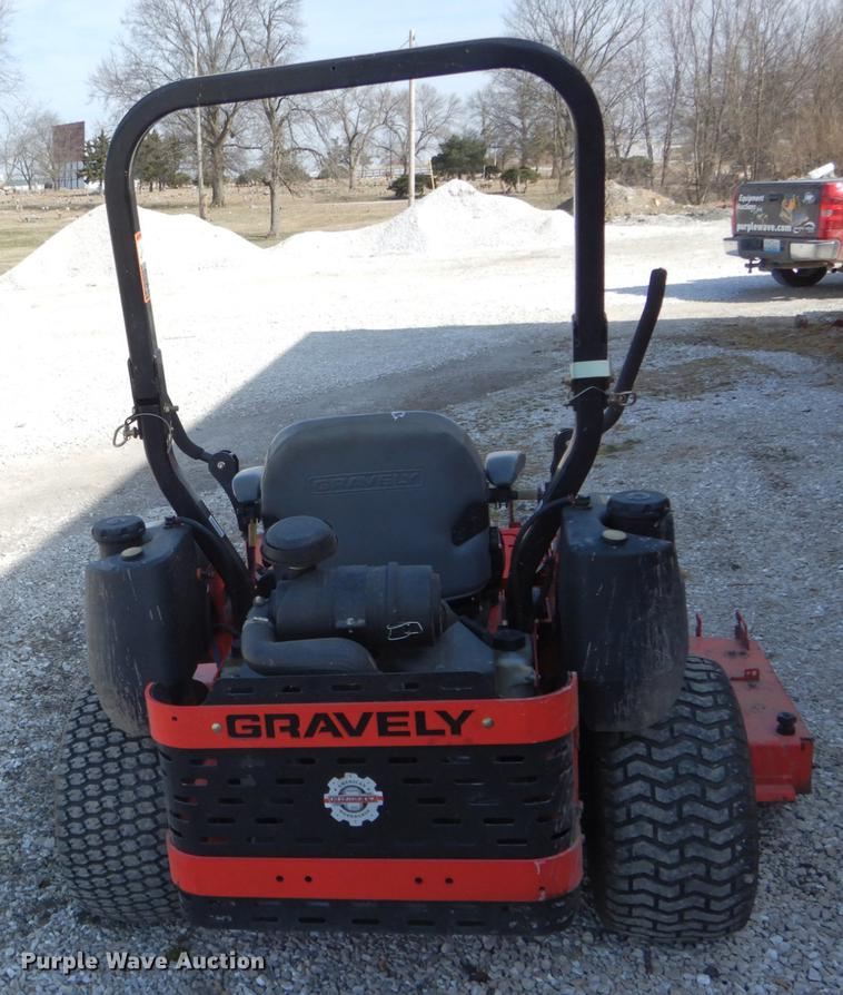 image for item FI9555 Gravely Pro Turn 472 ZTR lawn mower