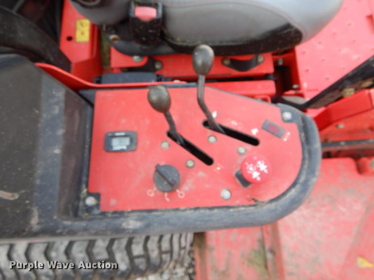 image for item FI9555 Gravely Pro Turn 472 ZTR lawn mower