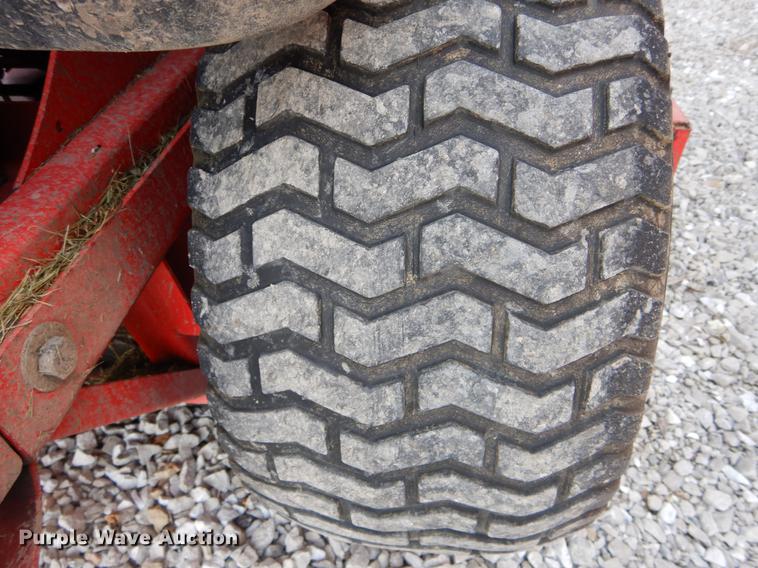 image for item FI9555 Gravely Pro Turn 472 ZTR lawn mower