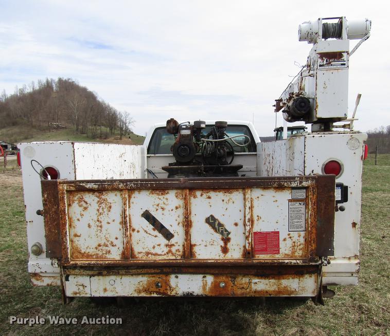 image for item FJ9630 1995 Chevrolet C3500 utility bed pickup truck with crane