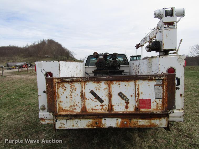 image for item FJ9630 1995 Chevrolet C3500 utility bed pickup truck with crane