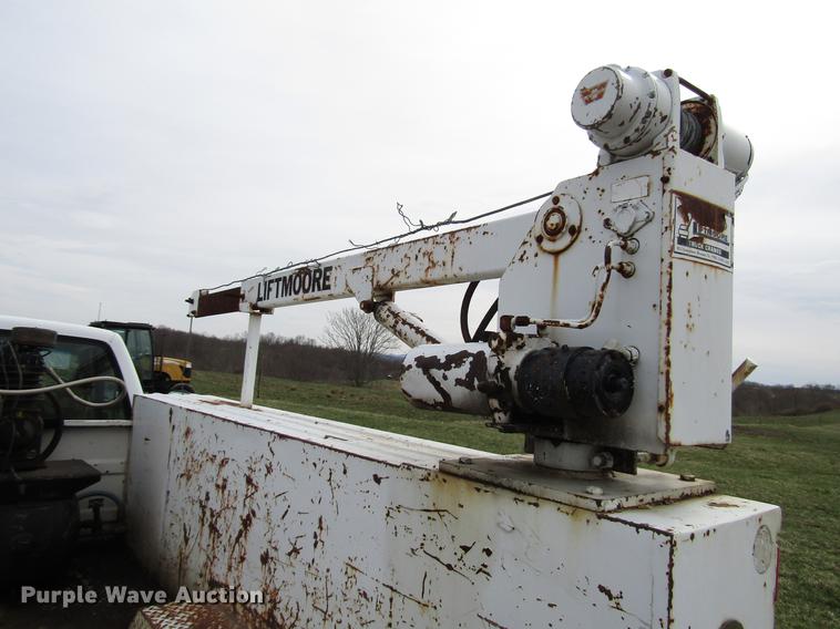 image for item FJ9630 1995 Chevrolet C3500 utility bed pickup truck with crane