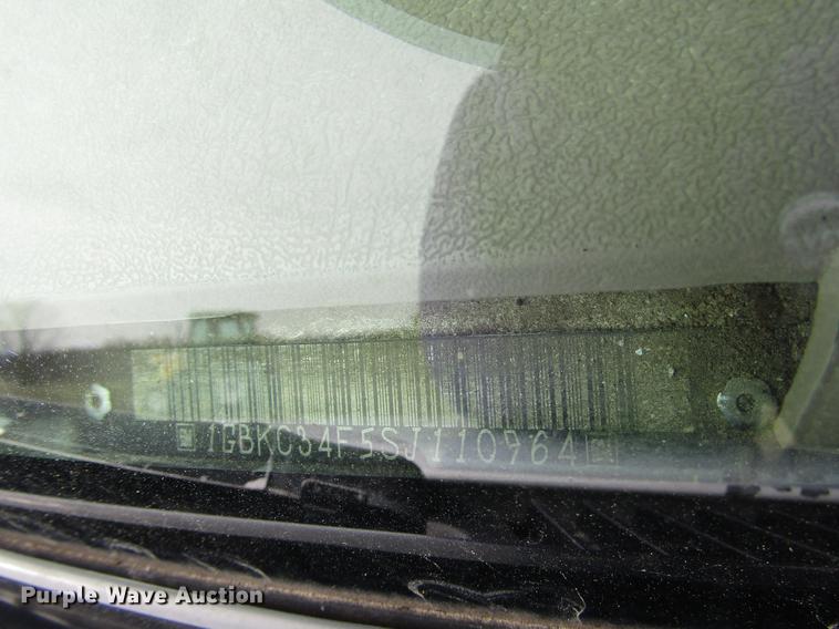 image for item FJ9630 1995 Chevrolet C3500 utility bed pickup truck with crane