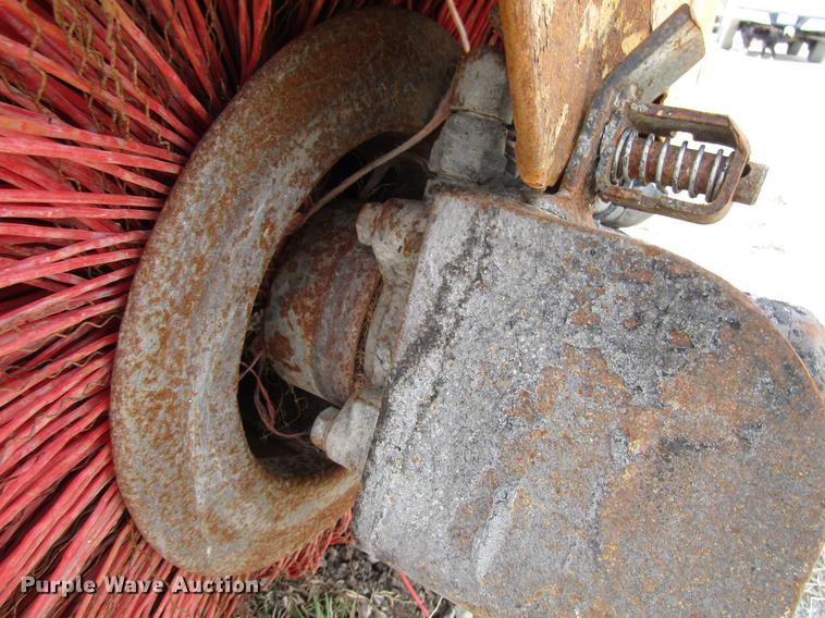 image for item FJ9633 Sweeper