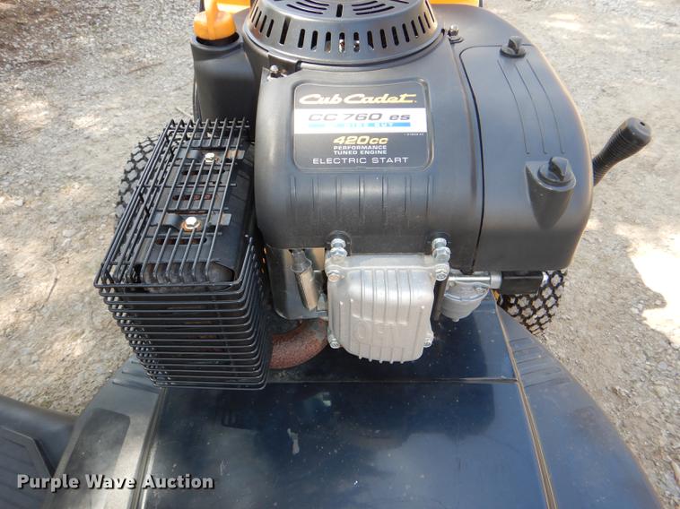 2015 Cub Cadet CC760ES lawn mower in LaCygne, KS Item FK9001 sold