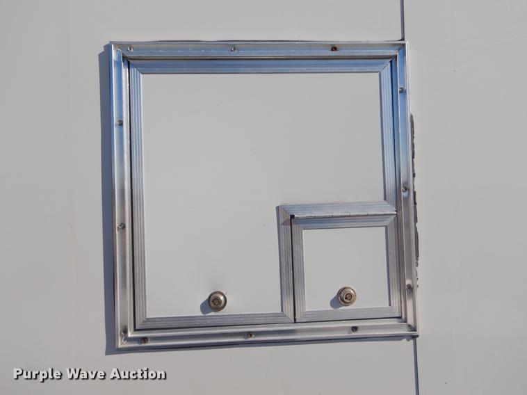 image for item FQ9729 2006 CCE Technologies 3000 fiber optic splicing trailer