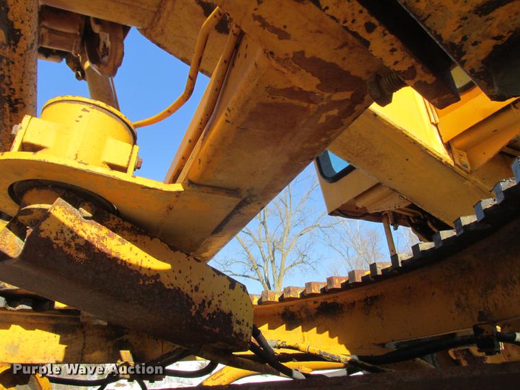 image for item DA8315 1984 John Deere 570A motor grader